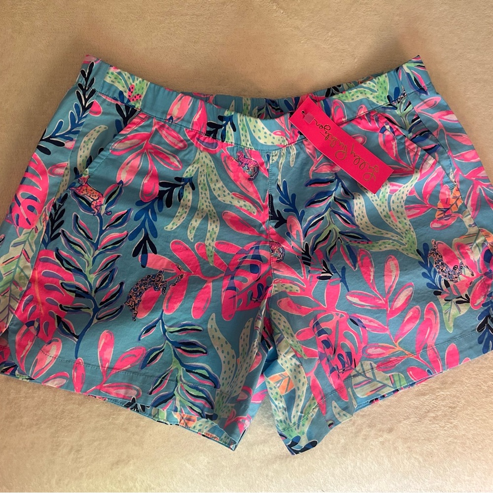 Brand new with tags Lily Pulitzer shorts. See tag for more details.